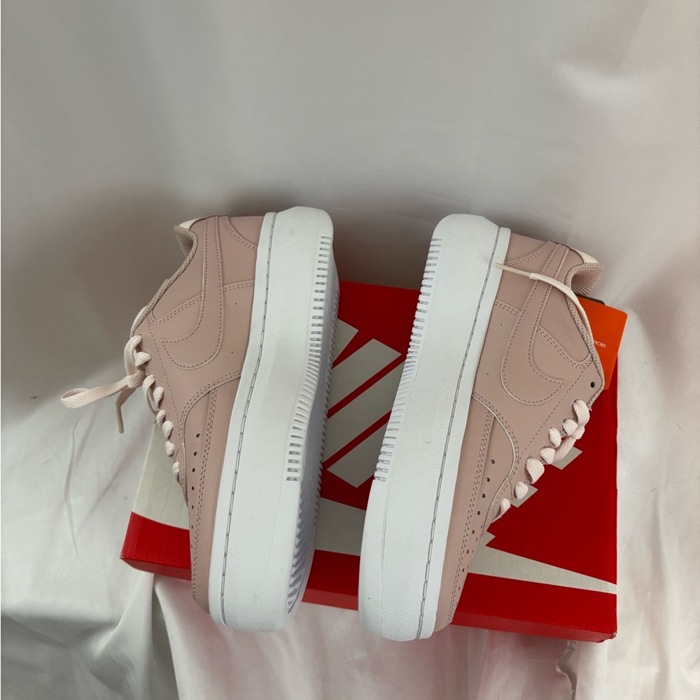 New in Box Nike sz7 Court Vision Alta Pink Oxford Sneakers with White Soles… - Picture 3 of 5